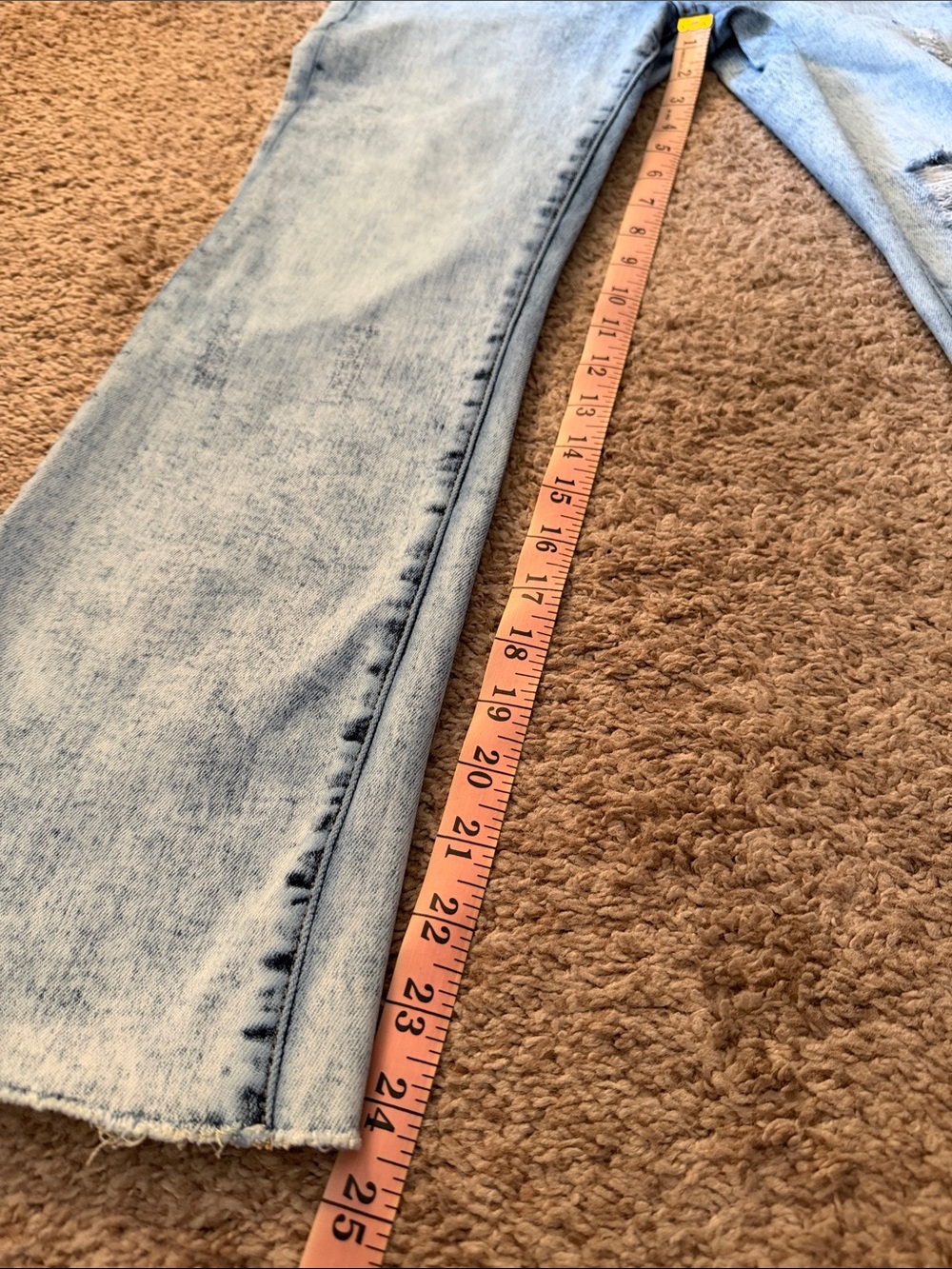 Vervet Bella High Rise Cropped Jeans. Size 29 - Picture 9 of 10